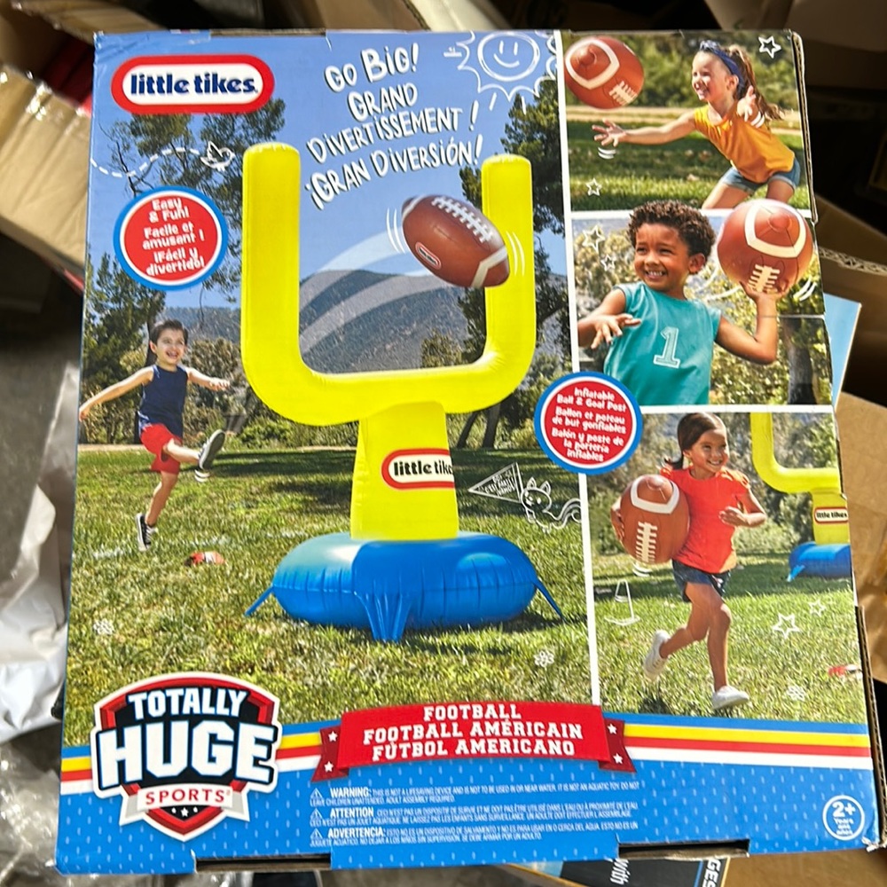 Little Tikes Totally Huge Sports Football 2pc
